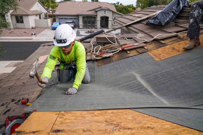 The #1 Guide to Emergency Roof Leak Service in 2024
